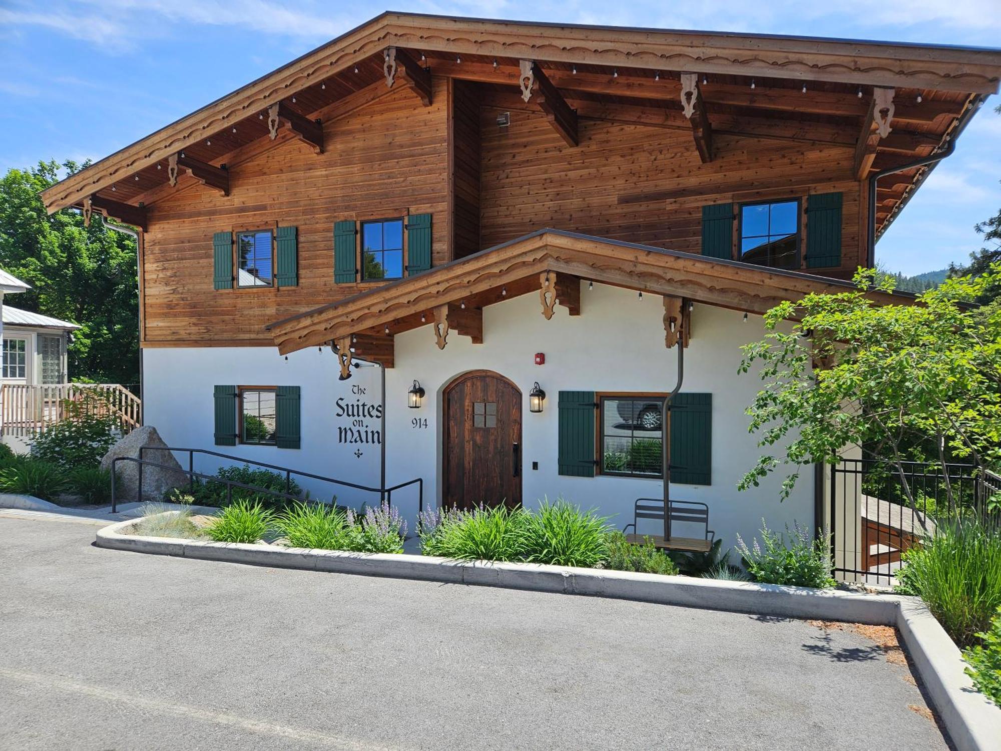 The Suites On Main Leavenworth Exterior photo